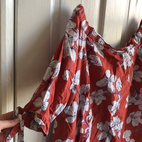 LOFT Tops - Loft Off the Shoulder Elastic Neckline Floral Boxy 100% Cotton Top Blouse S